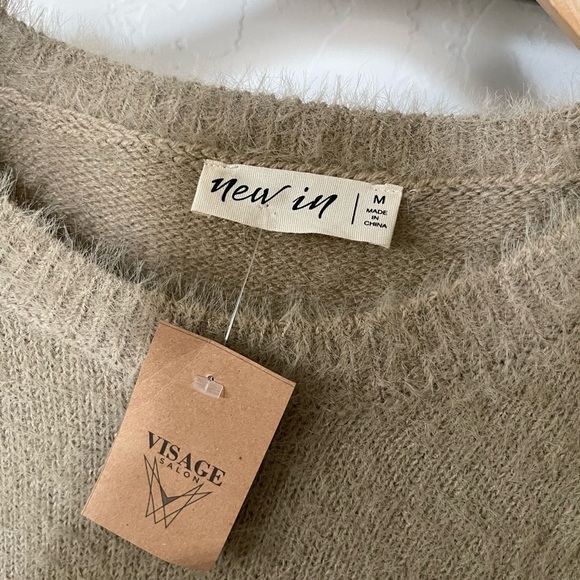 Tan Fuzzy Faux Mohair Crewneck Sweater, Size Medium•••NWT, Cute Teddy Style - Picture 6 of 10